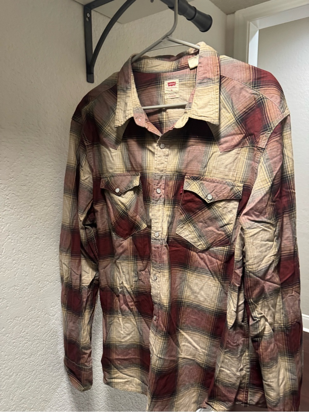 Levi's Men’s Red Plaid Western Shirt